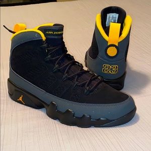 Jordan 9 Retro Dark Charcoal University Gold